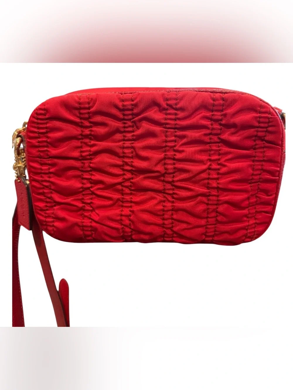 Coach Red Leather/Nylon quilted Rugged Crossbody Bag with Gold Hardware /hangtag - Picture 9 of 10